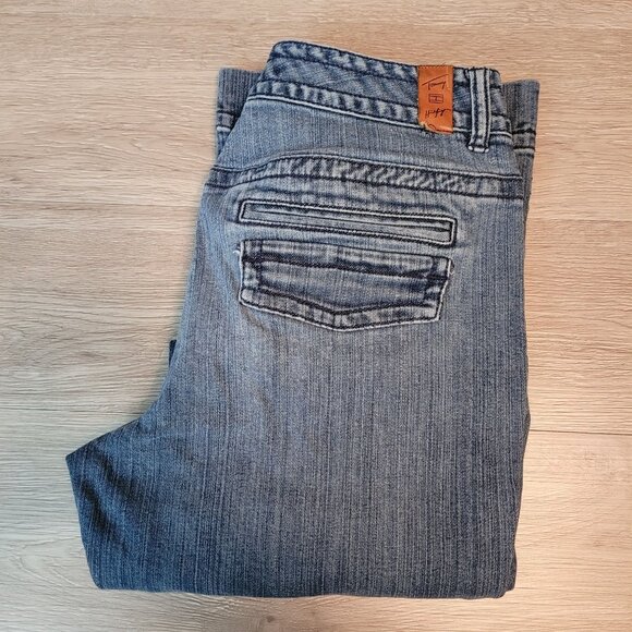 Vtg Tommy Hilfiger Jeans Size 8 Trouser Bootcut Mid Rise Medium Wash Denim Y2K - Picture 3 of 11